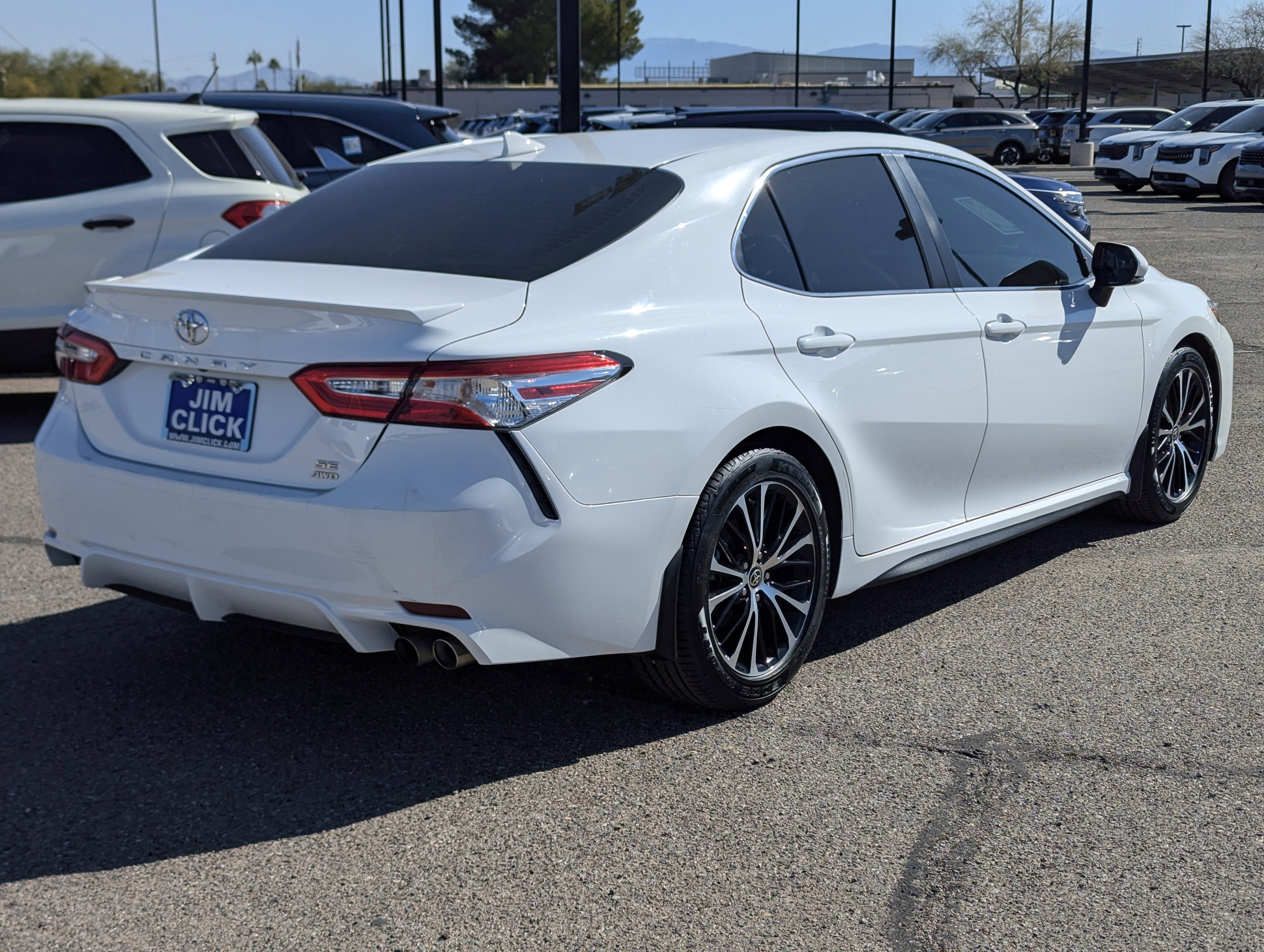 2020 Toyota Camry SE