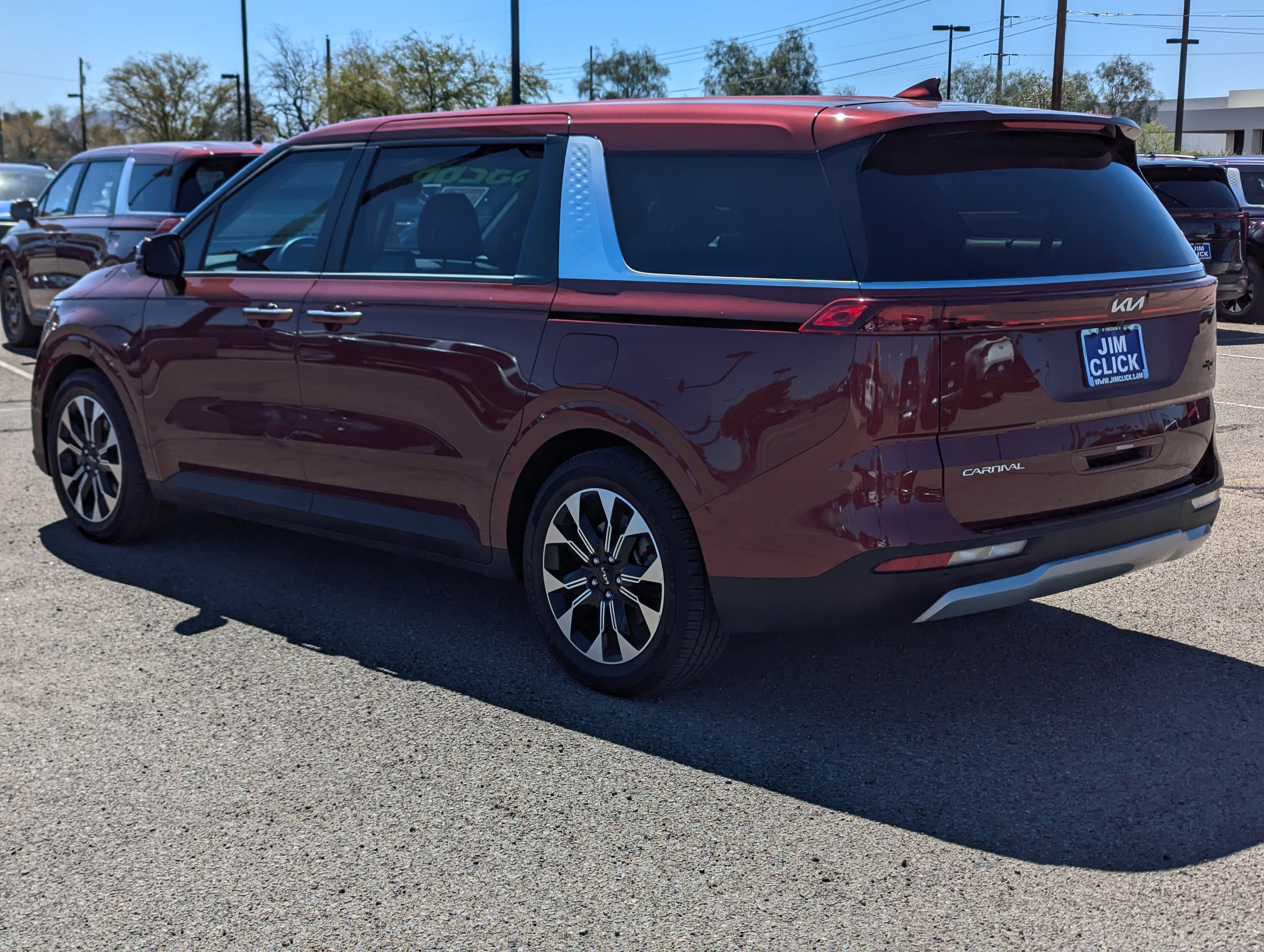 2024 Kia Carnival EX